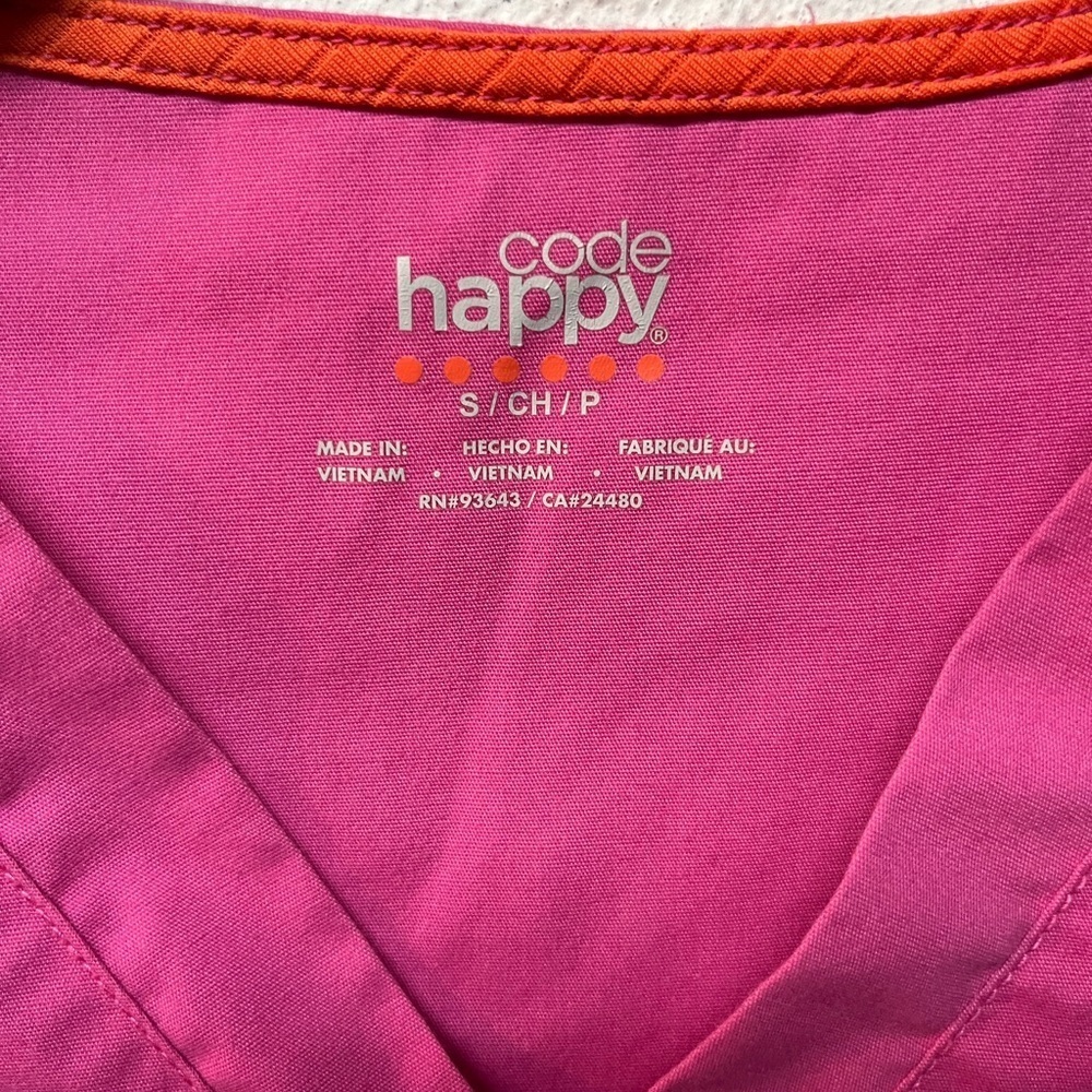 Vibrant Short Sleeve Top in Pink. Small - Picture 2 of 5